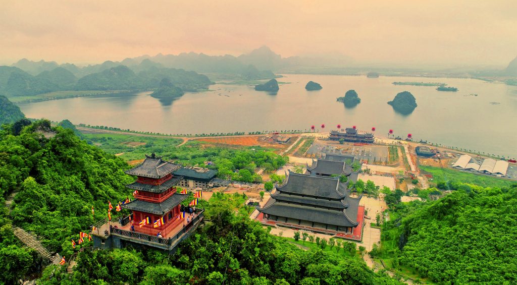 Chua tam chuc